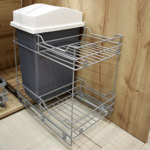 Despensa 2 niveles con basurera trasera